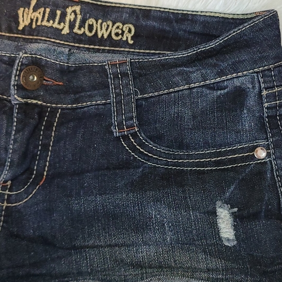 Cuffed Jean Shorts by Wallflower - Picture 2 of 5
